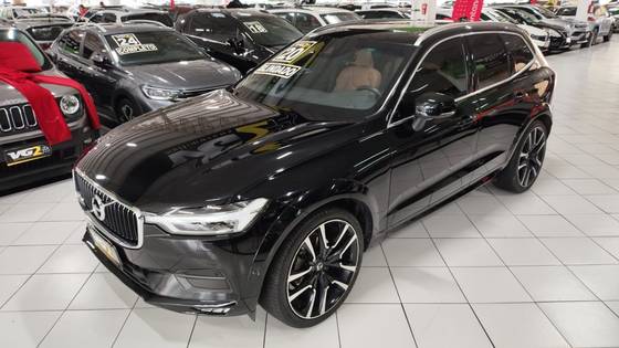 VOLVO XC60 2.0 T5 GASOLINA MOMENTUM AWD GEARTRONIC VOLVO XC60 2.0 T5 GASOLINA MOMENTUM AWD GEARTRONIC